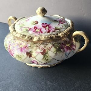 Antque Nippon Gravey Bowl With Lid Hand Panted Havely Guilted Gold Pink Floral
